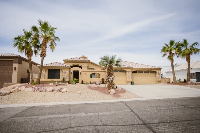 property at 2447 Dawn Dr
