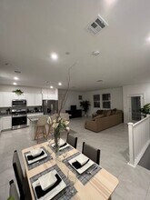 650 Vetiver Ln in Henderson, NV - Building Photo - Building Photo