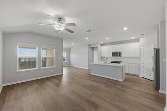 12309 Dairywork Rd in Buda, TX - Building Photo - Building Photo