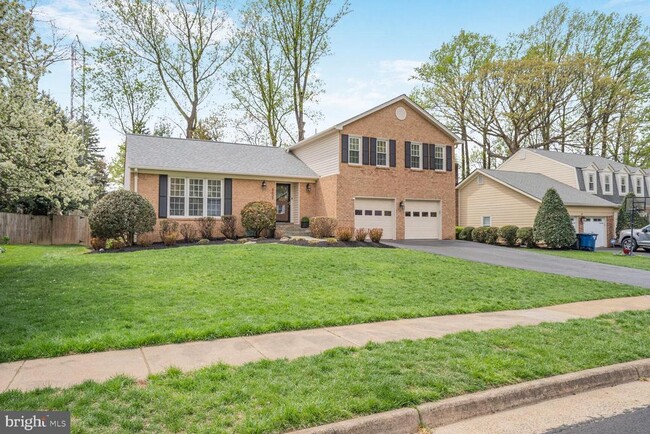 8409 Reflection Ln in Vienna, VA - Building Photo - Building Photo