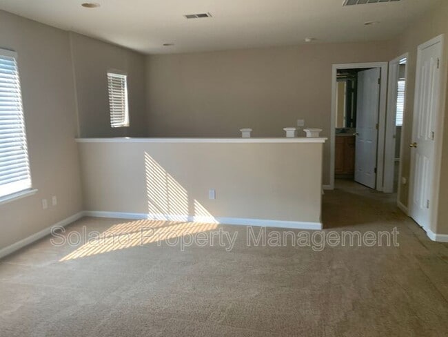 2760 Shearwater Way in Fairfield, CA - Building Photo - Building Photo