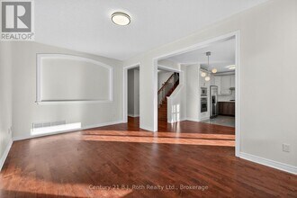 94 Destino Crescent in Vaughan, ON - Building Photo - Building Photo