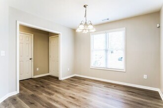 4009 Scofield Dr, Unit UnitA1507 in Raleigh, NC - Building Photo - Building Photo