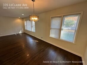 335 Leclaire Ave in Wilmette, IL - Building Photo - Building Photo