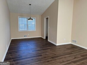 10111 Settlers Grove Rd NE in Covington, GA - Building Photo - Building Photo