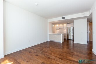 555 Fulton St in San Francisco, CA - Building Photo - Building Photo