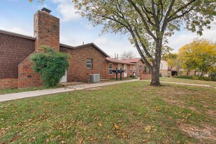 2023 S 5th St in Abilene, TX - Foto de edificio - Building Photo