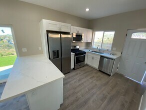 5266-5268 Tipton St in San Diego, CA - Building Photo - Building Photo