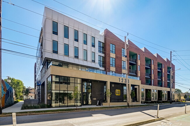 Union Square in Indianapolis, IN - Foto de edificio - Building Photo