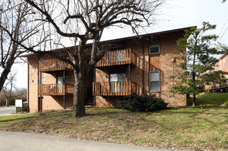 Fairwood Apartments in Nashville, TN - Building Photo - Building Photo