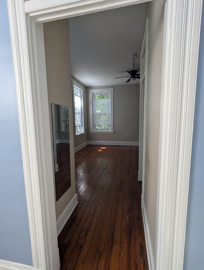 2143 W Clifton Ave in Cincinnati, OH - Building Photo - Building Photo