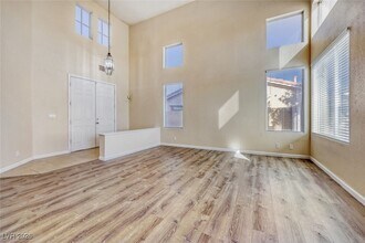 1705 Autumn Sage Ave in North Las Vegas, NV - Building Photo - Building Photo