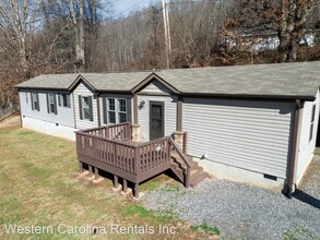 8 Burntwood Trl in Sylva, NC - Building Photo - Building Photo