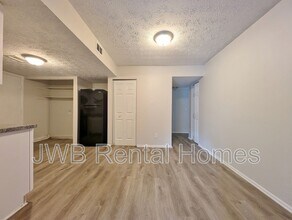 7201 Arlington Expy in Jacksonville, FL - Building Photo - Building Photo