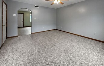 1543 14th Ave NE in Hickory, NC - Building Photo - Building Photo
