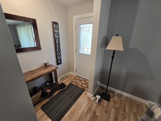 908 Consol Ave in Winnipeg, MB - Building Photo - Building Photo