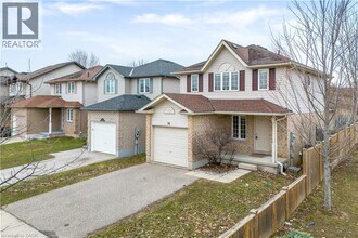 76 Templewood Dr in Kitchener, ON - Building Photo - Building Photo