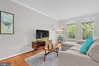 2229 Potomac Club Pkwy in Woodbridge, VA - Building Photo - Building Photo