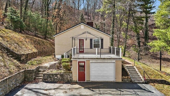 1718 Clifton Rd in Bristol, TN - Building Photo - Building Photo