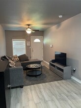 835 Fortune St in Houston, TX - Building Photo - Building Photo