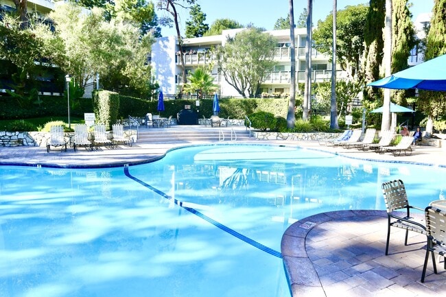 property at 3605 W Hidden Ln