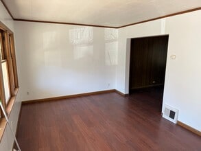 9906 Zimmer Ave in Cleveland, OH - Building Photo - Building Photo