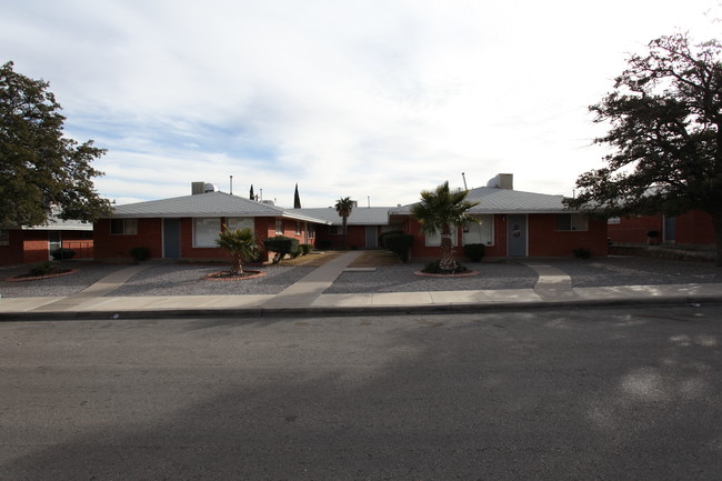 2616 Morehead Ave in El Paso, TX - Building Photo - Building Photo