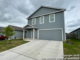 9839 Butte Crk in San Antonio, TX - Building Photo