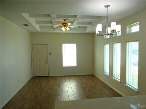 3905 Hawthorne Ave-Unit -#2 in Edinburg, TX - Building Photo - Building Photo