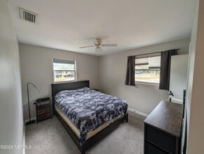 1657 Louvre Dr in Jacksonville, FL - Building Photo - Building Photo