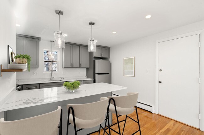 25 Arlington Rd, Unit 3 in Woburn, MA - Foto de edificio - Building Photo