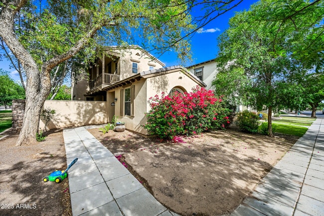 15340 W Dahlia Dr
