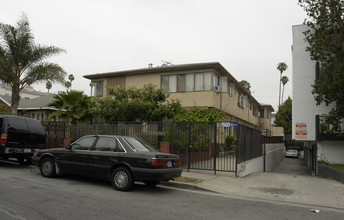 1558 N Harvard Blvd in Los Angeles, CA - Building Photo - Building Photo