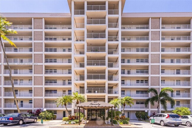 property at 2671 S Course Dr