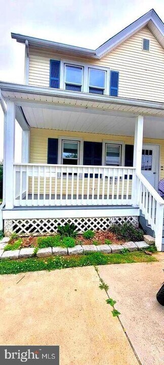 24 State St in Elmer, NJ - Building Photo