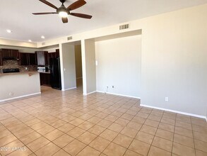 7324 W Forest Grove Ave in Phoenix, AZ - Building Photo - Building Photo