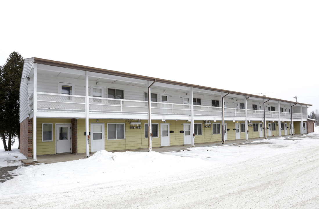 Graysherwoods Apartments in Hibbing, MN - Building Photo