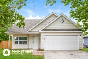 229 River Oaks Dr in Madison, AL - Building Photo