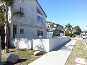 18410 Keswick St in Los Angeles, CA - Building Photo - Building Photo