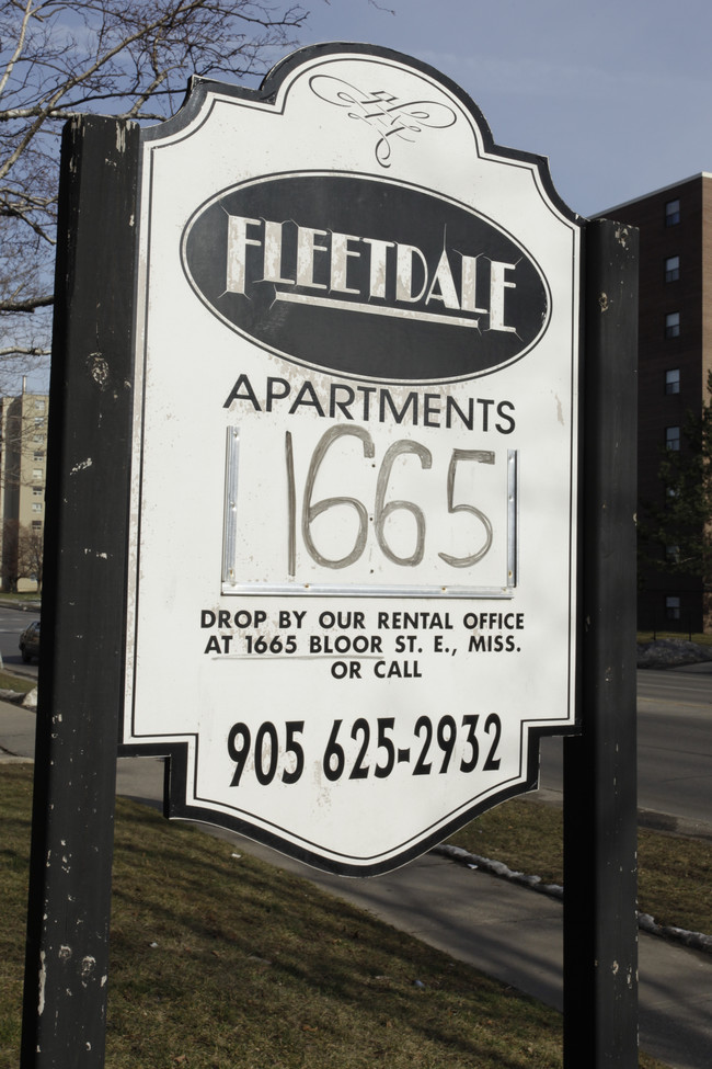 Fleetdale Apartments in Mississauga, ON - Building Photo - Building Photo