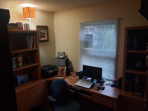 6716 Rockledge Pl in Centreville, VA - Building Photo - Building Photo