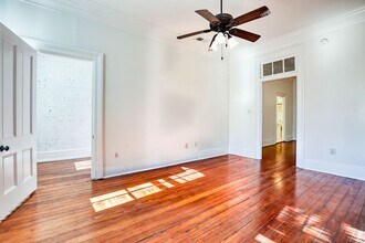 212 W Bolton St in Savannah, GA - Foto de edificio - Building Photo