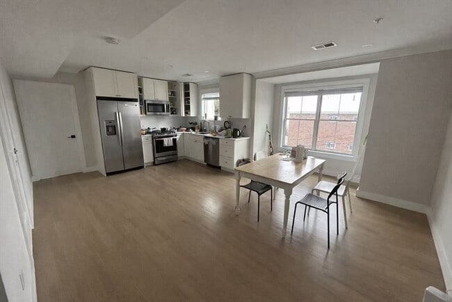 property at 13 Greylock Rd