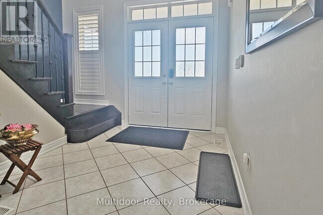 132 Bellchase Trail in Brampton, ON - Building Photo - Building Photo
