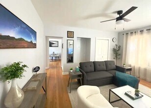 6443 N Hamilton Ave in Chicago, IL - Building Photo - Building Photo