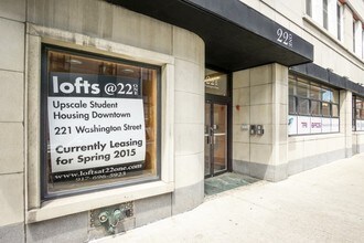 221 Washington St in Binghamton, NY - Foto de edificio - Building Photo