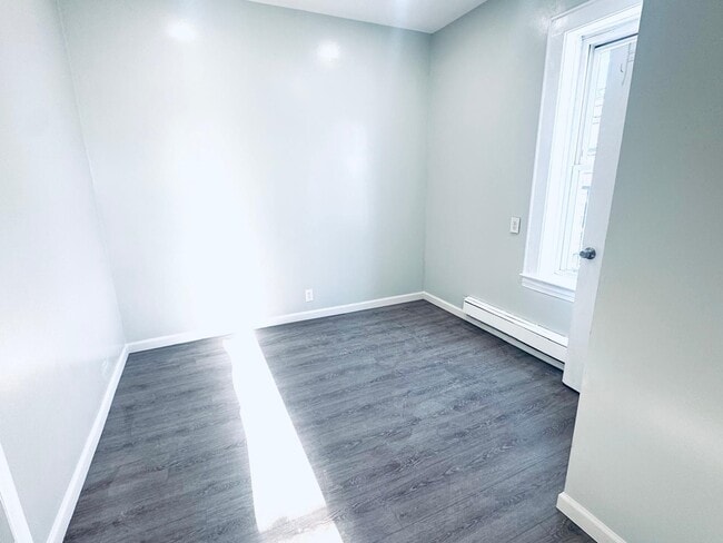 113 Mallory Ave in Jersey City, NJ - Building Photo - Building Photo