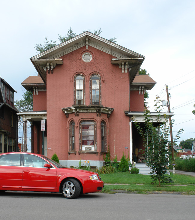 313-315 Center St in Williamsport, PA - Foto de edificio - Building Photo