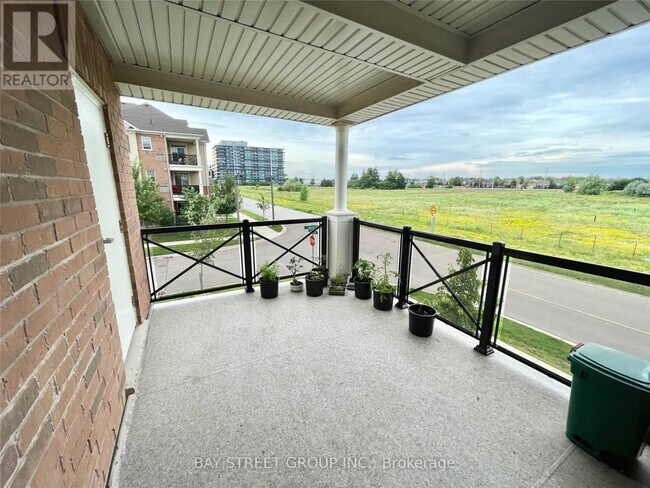 276 Gatwick Dr in Oakville, ON - Building Photo - Building Photo