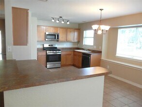 11601 Aspen Creek Dr in Fort Worth, TX - Building Photo - Building Photo